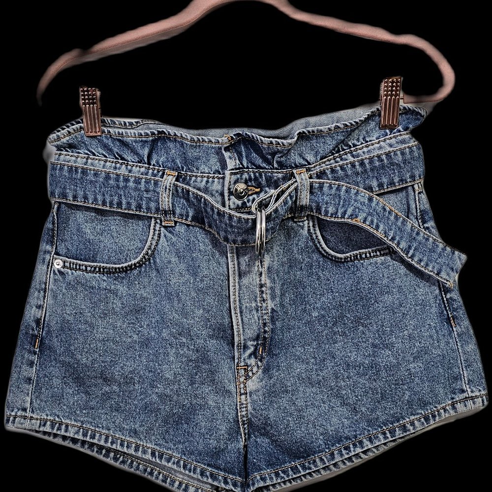 NWT H&M Divided Paper bag High waisted shorts